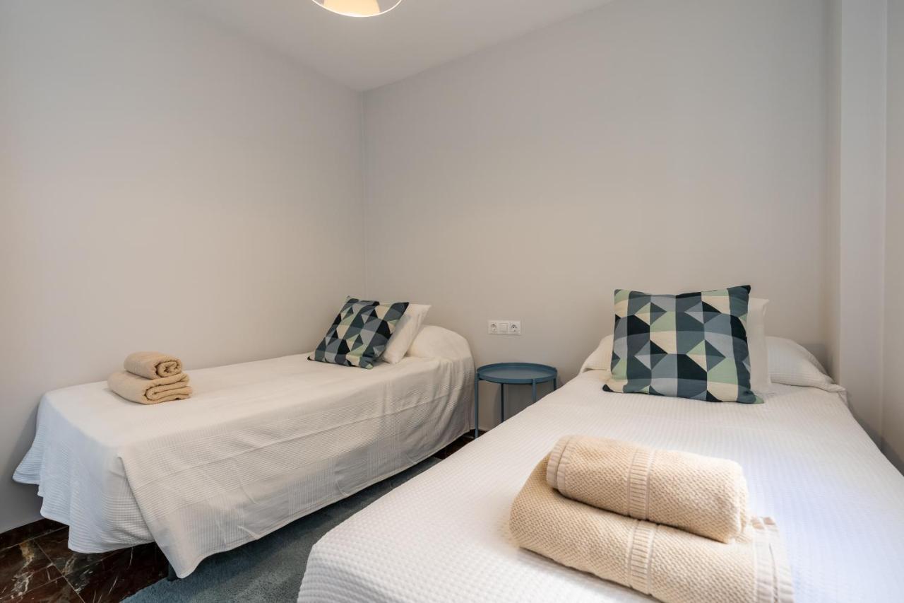 Sur Suites Lubina Фуэнхирола Экстерьер фото